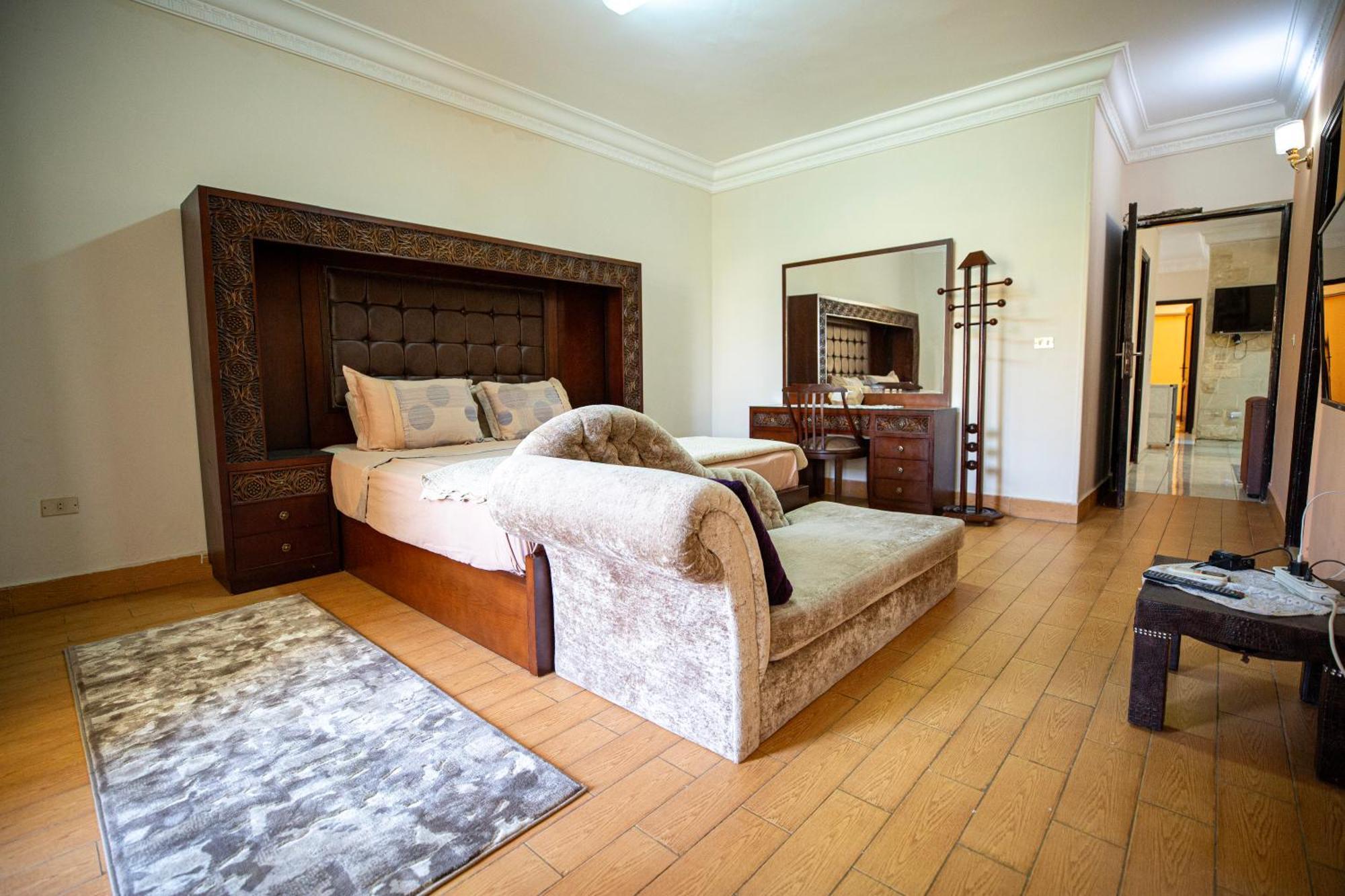 Comfortable 3br New Prime Spot Cairo