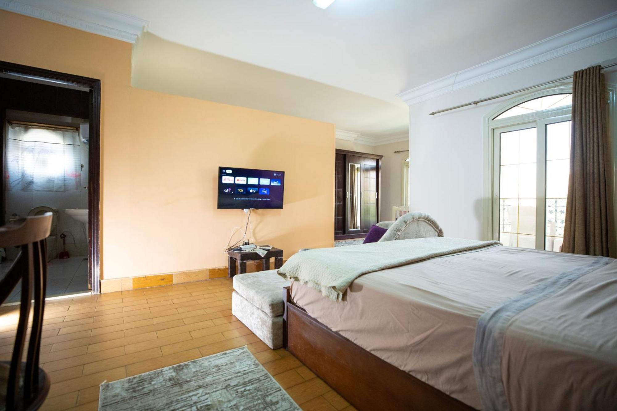 Comfortable 3br New Prime Spot Cairo