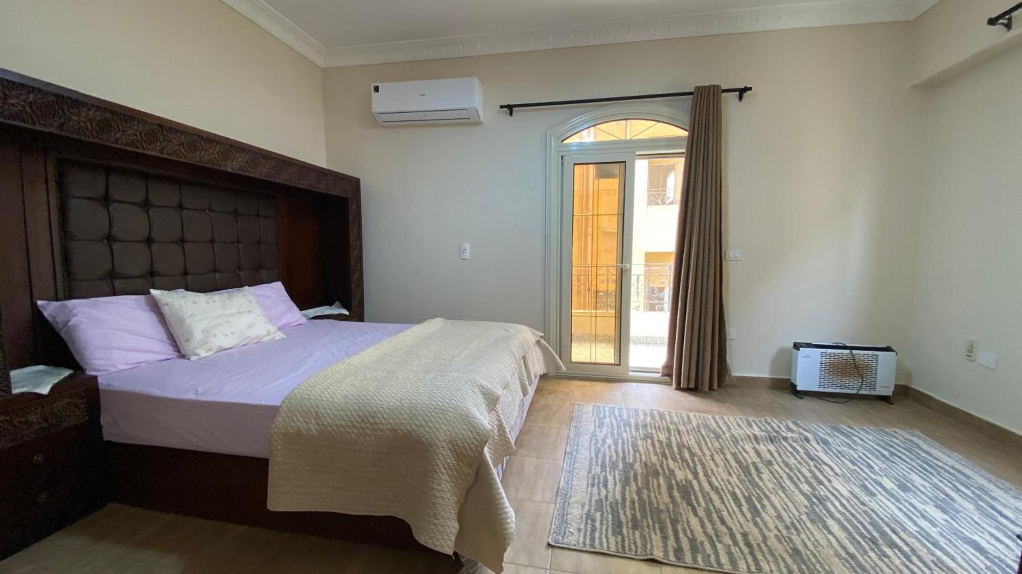 Comfortable 3br New Prime Spot Apartment